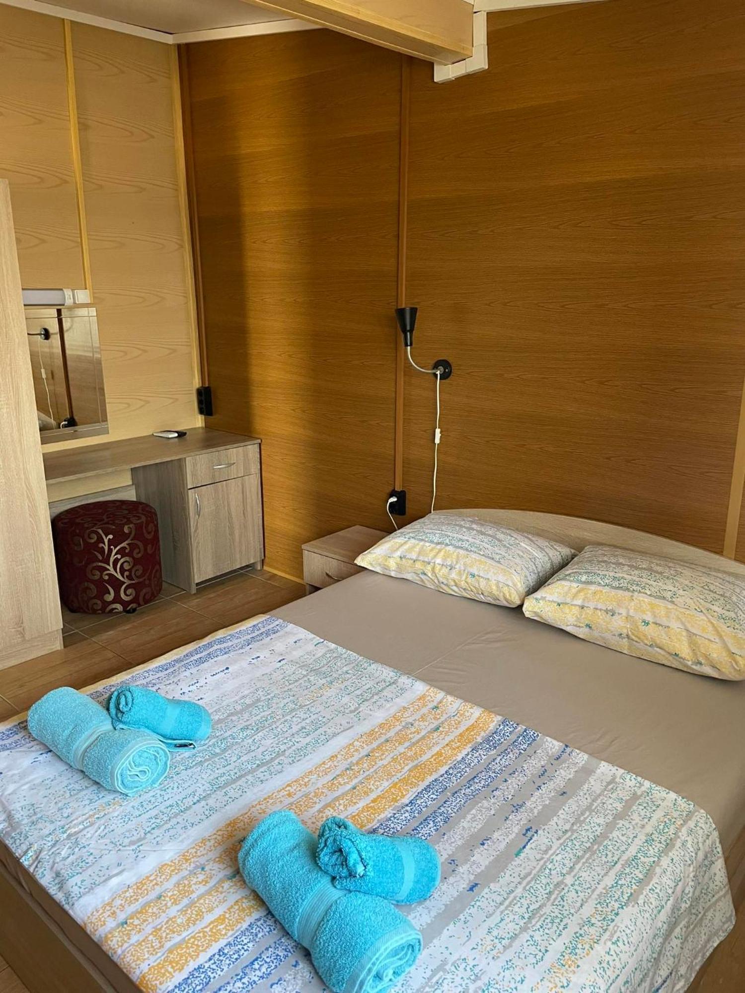 Family Hotel Globus Zlatni pjasătsi Eksteriør bilde
