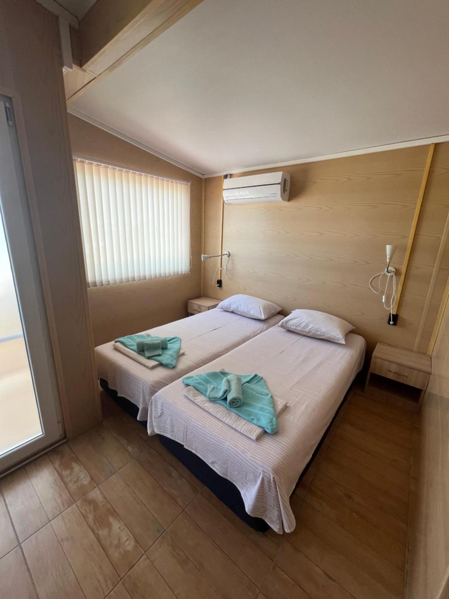 Family Hotel Globus Zlatni pjasătsi Eksteriør bilde